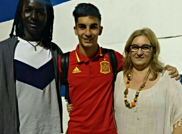 M Dolores Garcia Alcover with her son Ferran Torres and husband
